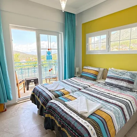 Hayat 6 Yatak Odali Oeluedenize Yakin * فتحية