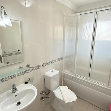 Hayat 6 Yatak Odali Oeluedenize Yakin فتحية