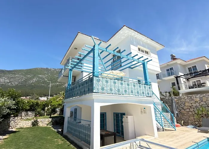 Vila Hayat 6 Yatak Odali Oeluedenize Yakin