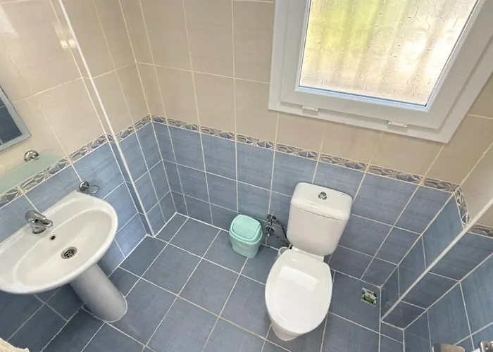 Hayat 6 Yatak Odali Oeluedenize Yakin Vila Fethiye