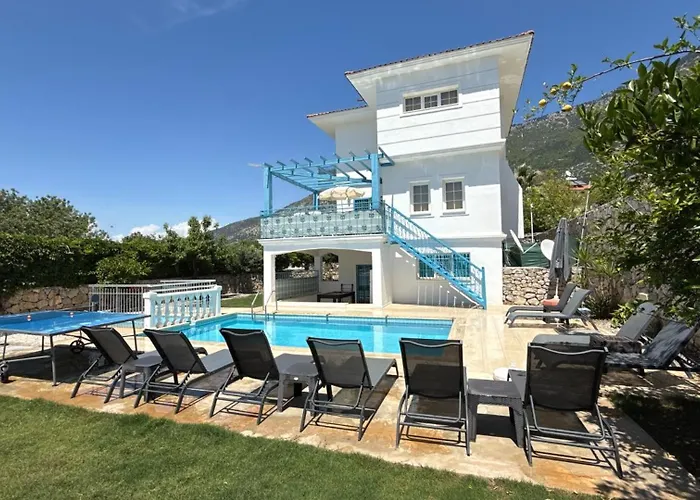 Vilă Hayat 6 Yatak Odali Oeluedenize Yakin Fethiye