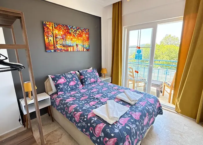 Hayat 6 Yatak Odali Oeluedenize Yakin * Fethiye