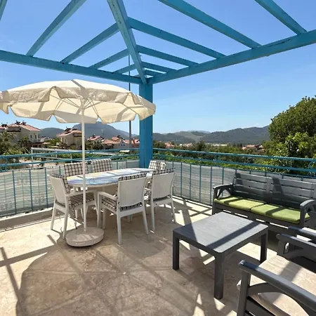 Villa Hayat 6 Yatak Odali Oeluedenize Yakin