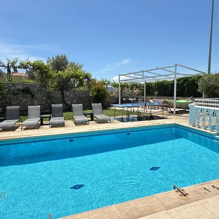 Villa Hayat 6 Yatak Odali Oeluedenize Yakin