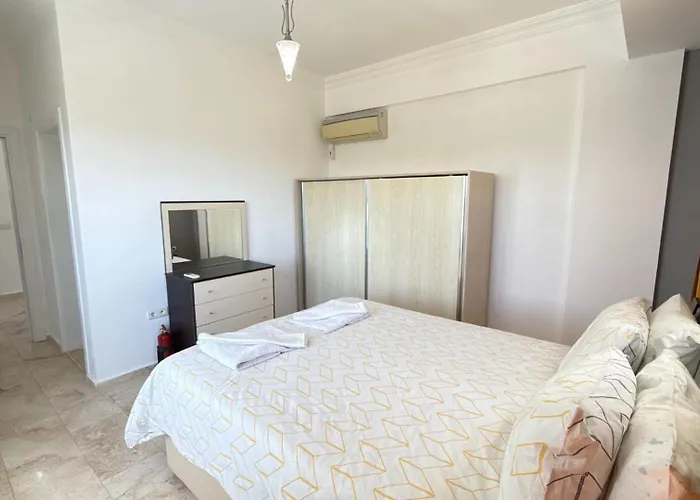 Hayat 6 Yatak Odali Oeluedenize Yakin 别墅 *